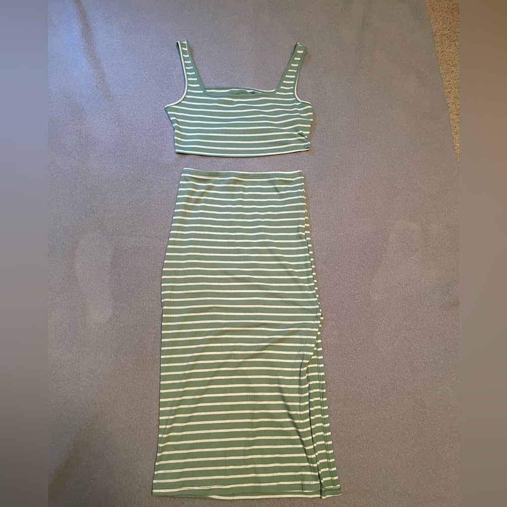 Green and white two piece set